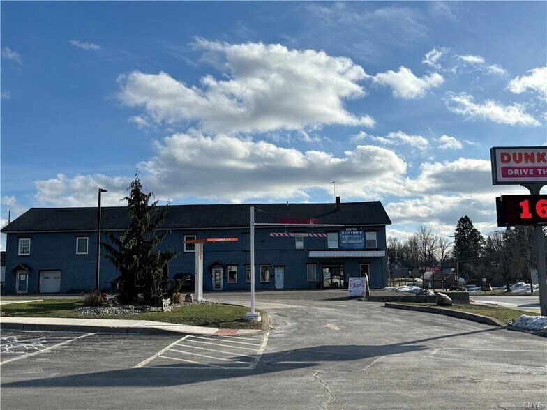 More Photos Of 15 W 1st St S, Fulton Freestanding For Sale