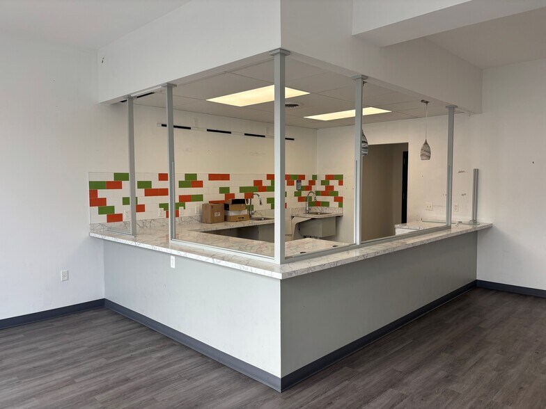 More Photos Of 100 Broughton Rd, Bethel Park Storefront Retail Office For Lease