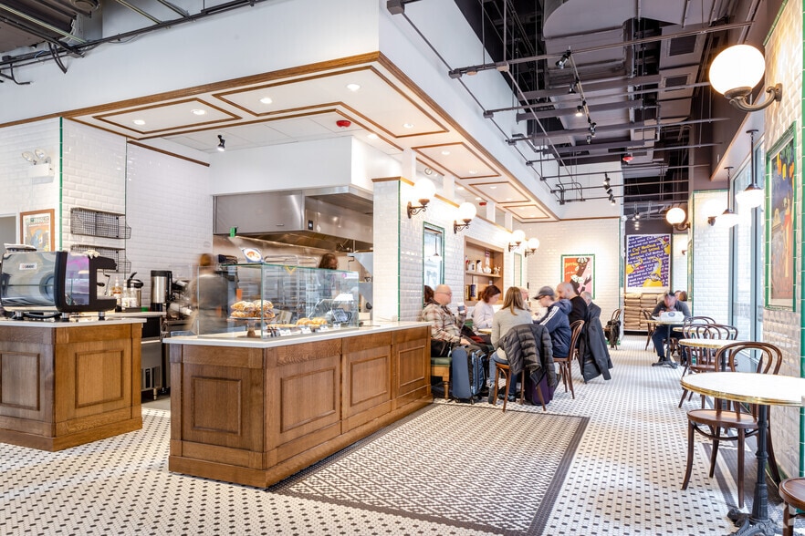 More Photos Of 70 E Lake St, Chicago Office For Sale