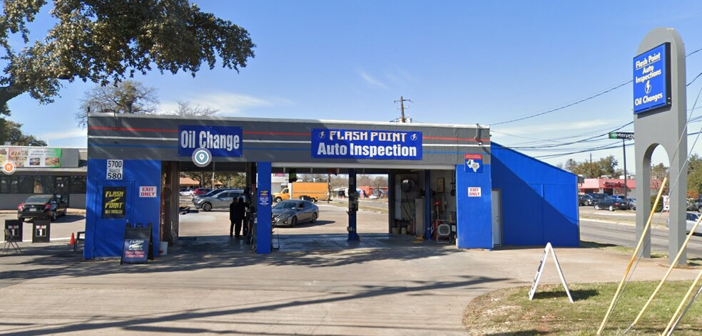 More Photos Of 5700-5730 Manchaca Rd, Austin Unknown For Lease