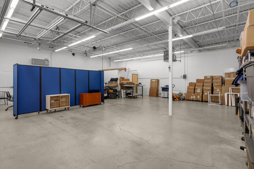 More Photos Of 4950 W 78th St, Bloomington Warehouse For Sale