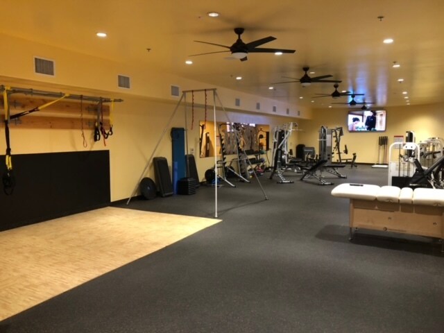 More Photos Of 73600 Alessandro Dr, Palm Desert Health Club For Lease