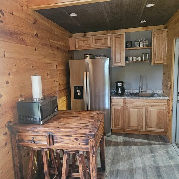 More Photos Of 12705 Rhoden Ln, Lowell Flex For Sale