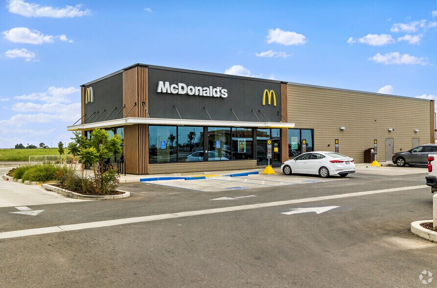 More Photos Of Campus Parkway, Merced Unknown For Lease