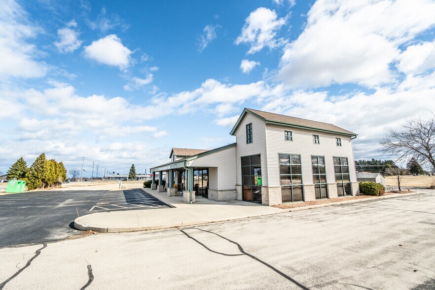 More Photos Of 119-139 Main St, Belgium Freestanding For Sale