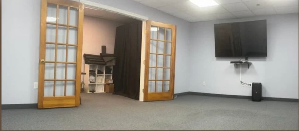 More Photos Of 331 Page St, Stoughton Office For Lease