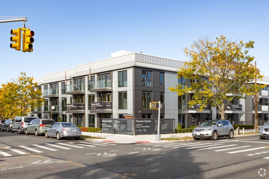 Primary Photo Of 15353 77th Ave, Flushing Medical For Lease