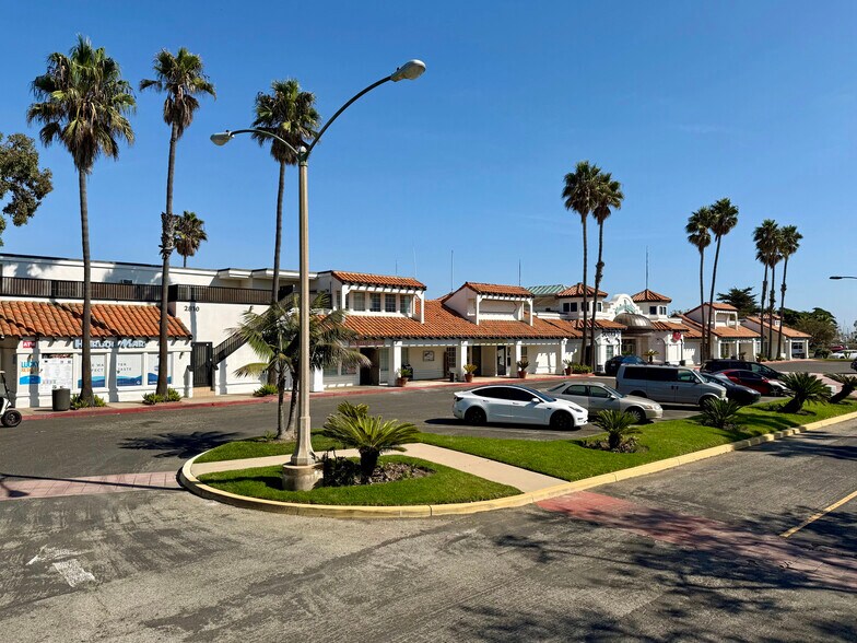 More Photos Of 2800-2840 Harbor Blvd, Oxnard General Retail For Sale