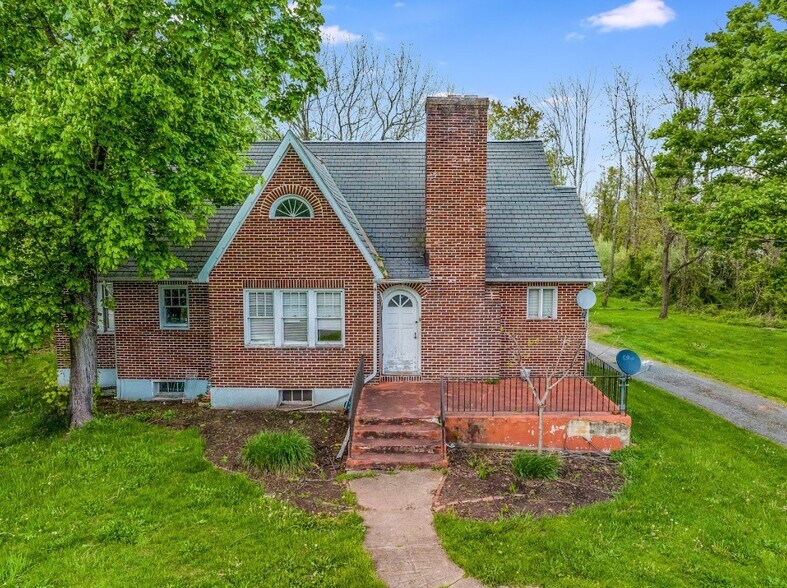 More Photos Of 88 Route 173 W, Hampton Lodge Meeting Hall For Sale