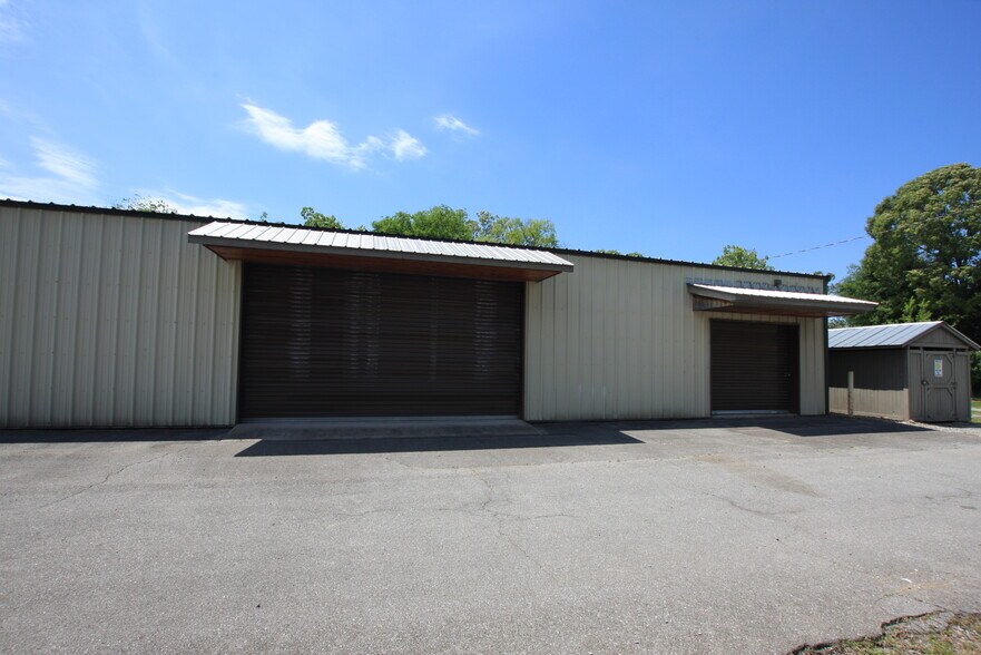 More Photos Of 2550 Rome Hwy, Aragon Freestanding For Sale