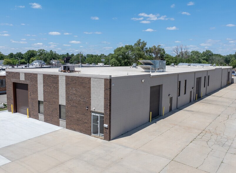 Primary Photo Of 16945 Masonic Blvd, Fraser Warehouse For Sale