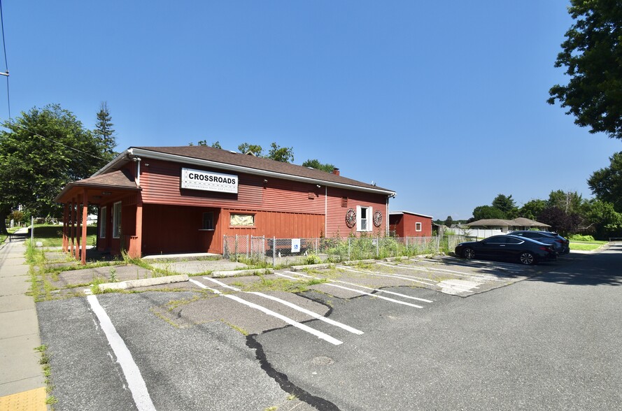 More Photos Of 193 Fairview Ave, Chicopee Restaurant For Sale