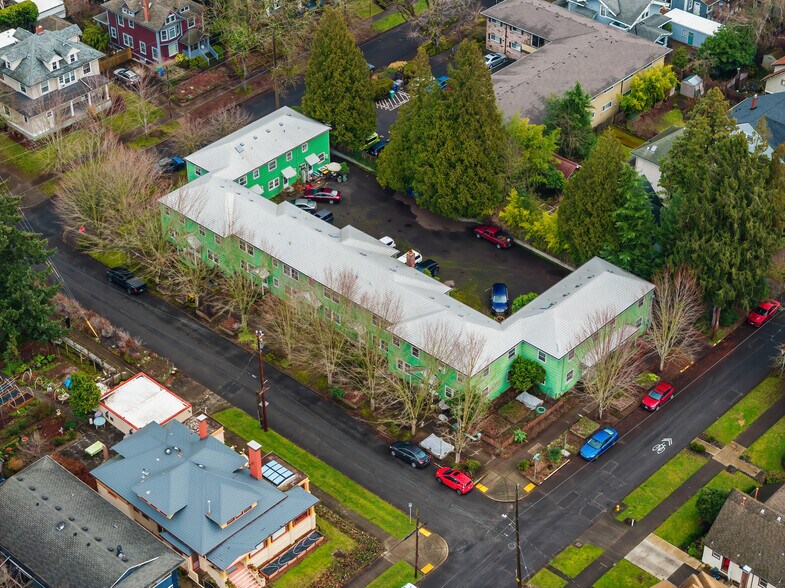 More Photos Of 1204-1238 NE 22nd Ave, Portland Apartments For Sale