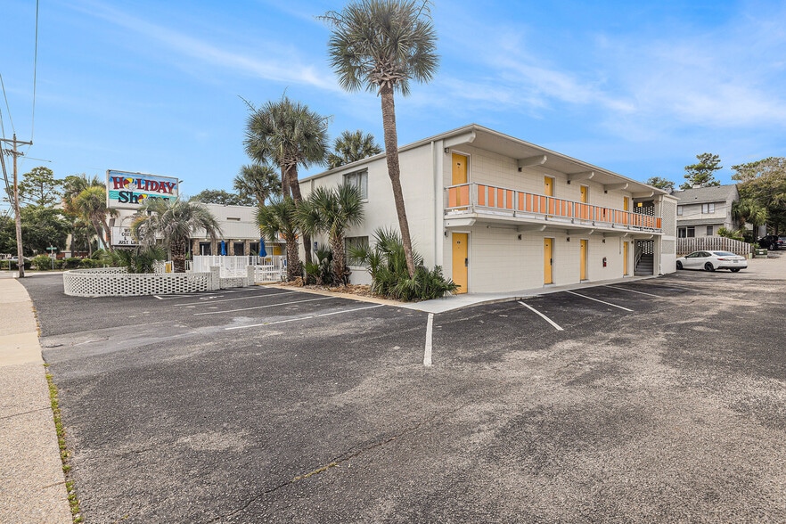 More Photos Of 7501 N Ocean Blvd, Myrtle Beach Hotel For Sale