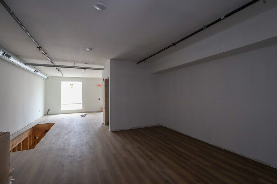 More Photos Of 2001 Frankford Ave, Philadelphia Apartments For Lease