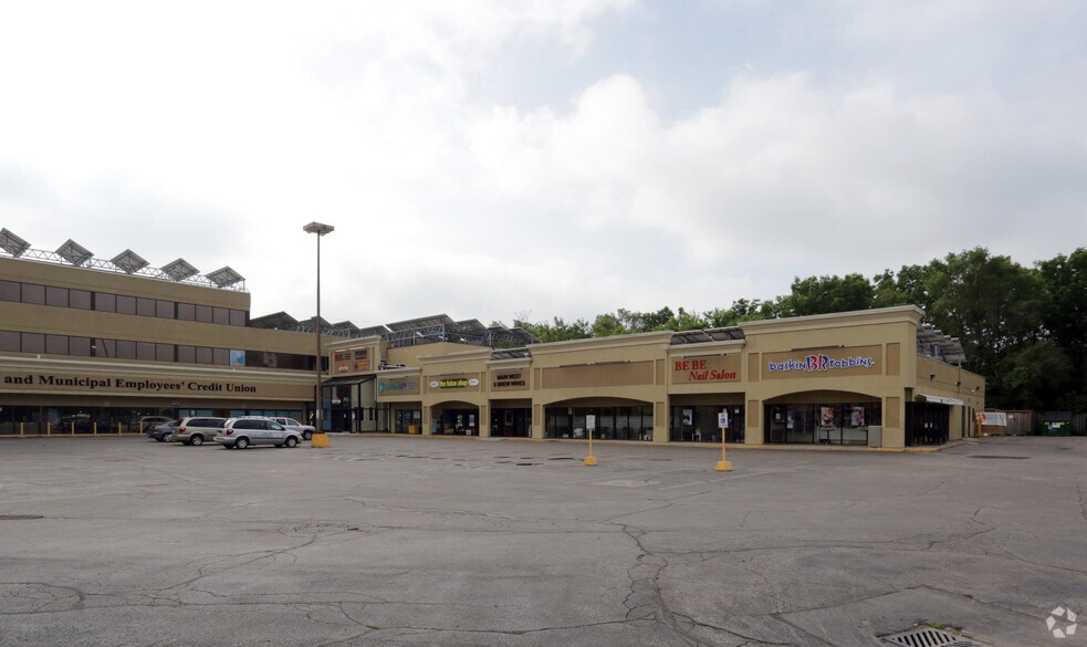 More Photos Of 1685 Main St W, Hamilton Storefront For Lease