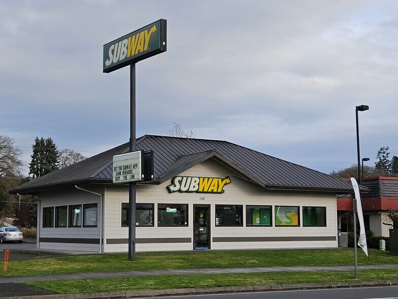 Primary Photo Of 109 Interstate Ave, Chehalis Fast Food For Sale