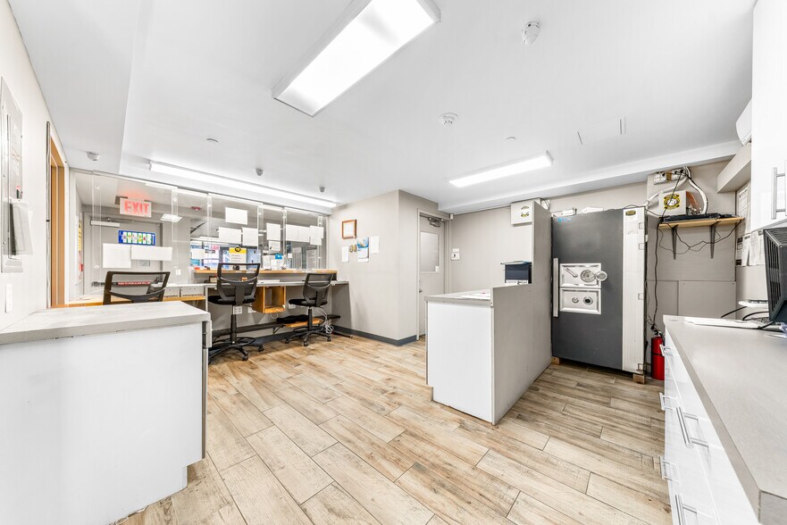 More Photos Of 2311 31st St, Astoria Storefront Retail Residential For Lease