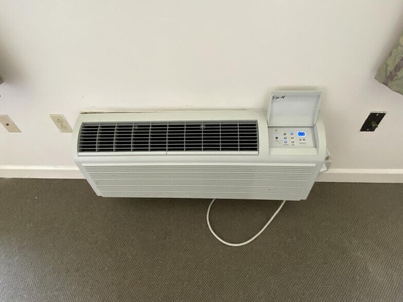 More Photos Of 17405 Lankford Hwy, Parksley Rehabilitation Center For Sale