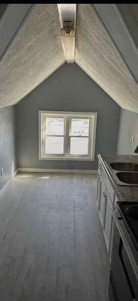 More Photos Of 534 W Ridge Rd, Rochester Restaurant For Lease