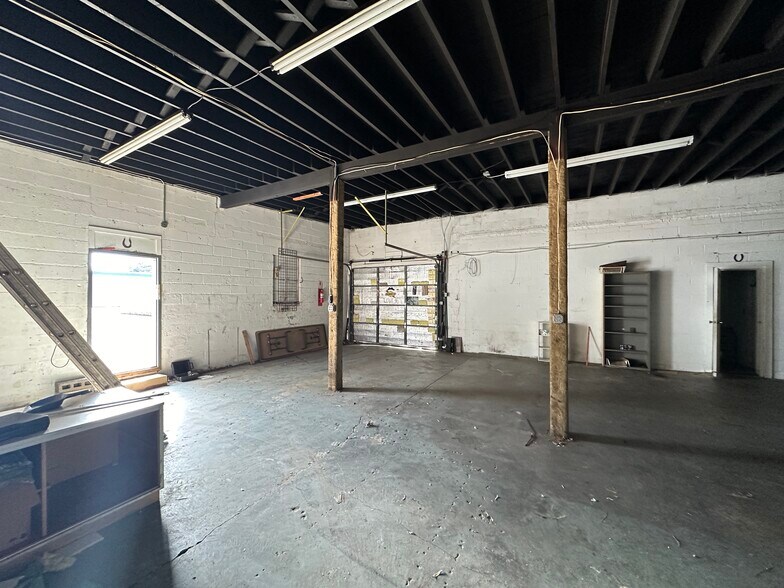 More Photos Of 10606 Warwick Blvd, Newport News General Retail For Sale