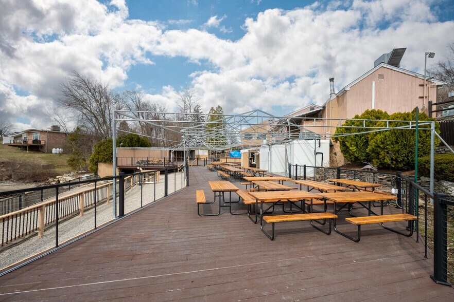 More Photos Of , Brookfield Unknown For Sale