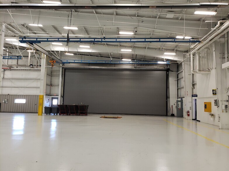 More Photos Of 110 Stewart Huston Dr, Coatesville Warehouse For Lease