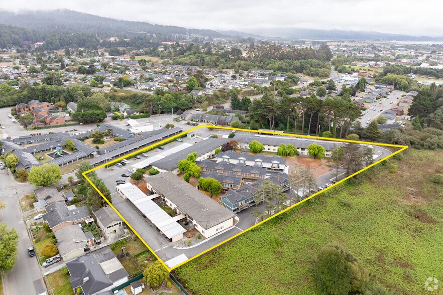More Photos Of 2351 Westwood Ct, Arcata Apartments For Sale