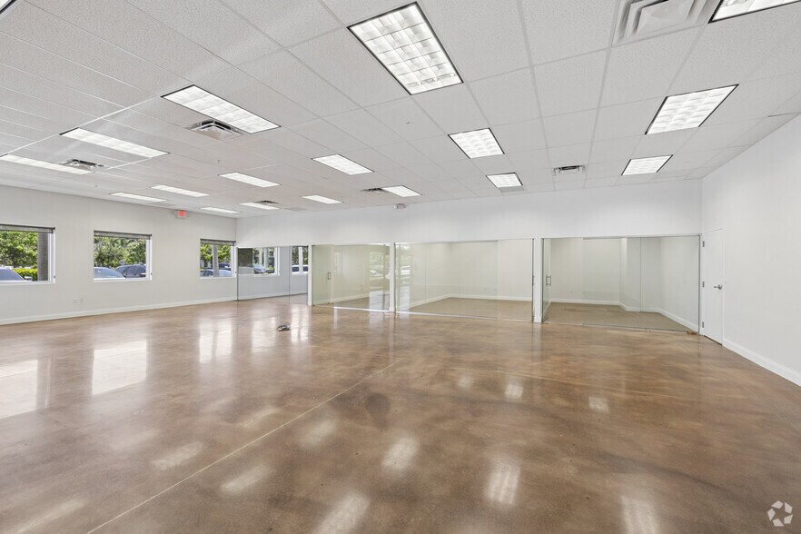 More Photos Of 600 Hillsboro Technology Dr, Deerfield Beach Unknown For Lease