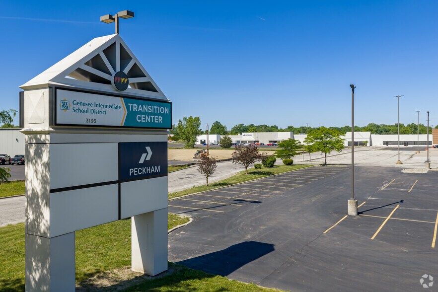 More Photos Of 3030-3136 S Linden Rd, Flint Unknown For Lease