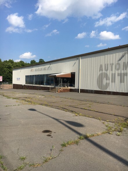 More Photos Of 1280 Sans Souci Pky, Wilkes-Barre Auto Dealership For Sale
