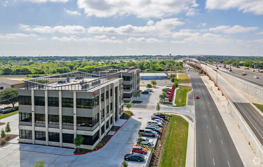 More Photos Of 551 IH-35, Round Rock Coworking Space