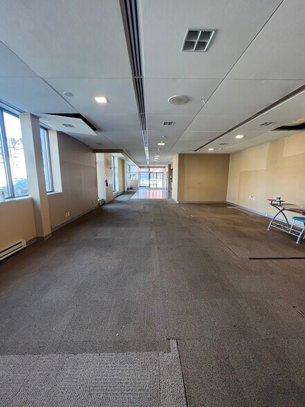 More Photos Of 435-437 Broadway, Bayonne Bank For Lease