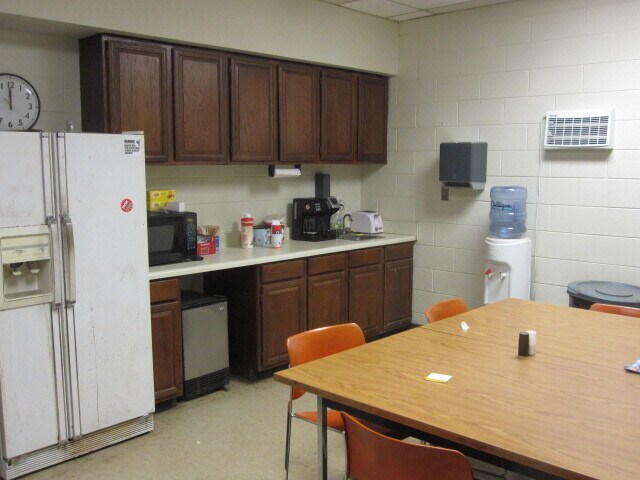 More Photos Of 1301 Rockland Ave, Roanoke Industrial For Sale