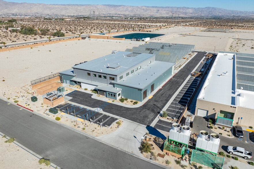 More Photos Of 18194 Blue Dream Crossing, Desert Hot Springs Manufacturing For Sale