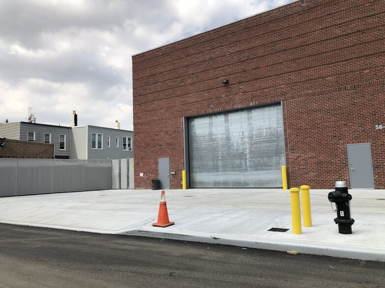 More Photos Of 56-11 Arnold Ave, Maspeth Distribution For Lease