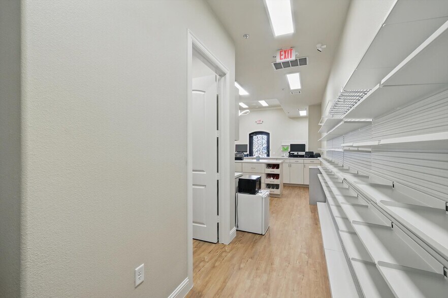 More Photos Of 3848 N Tarrant Pky, Fort Worth Medical For Sale