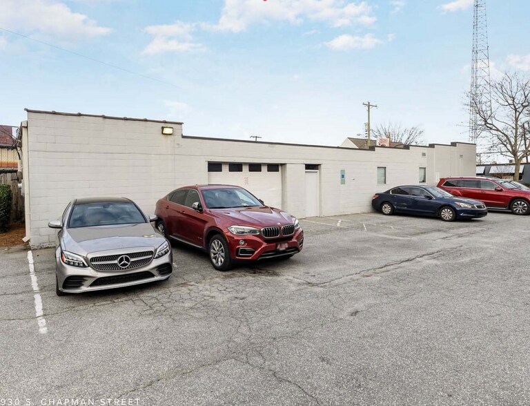 More Photos Of 930-932 N Chapman St, Greensboro General Retail For Sale
