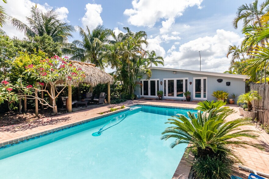 More Photos Of 1606 NE 15th Ave, Fort Lauderdale Specialty For Sale