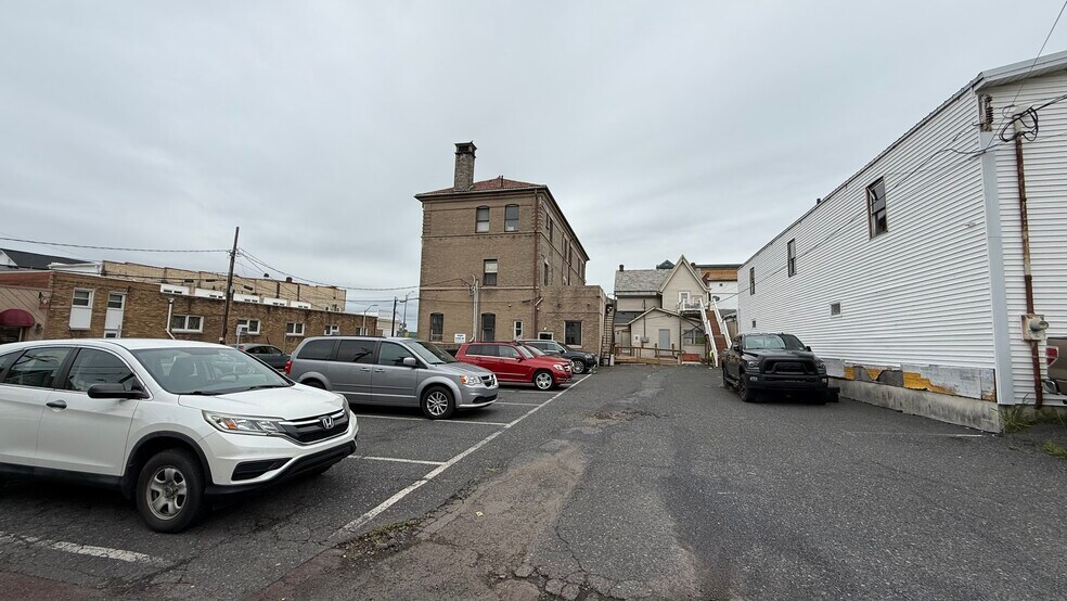 More Photos Of 242-248 W Broad St, Quakertown Office For Sale