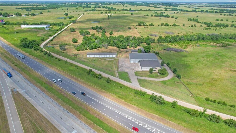 More Photos Of 350 Nails Crossing Rd, Caddo Warehouse For Sale