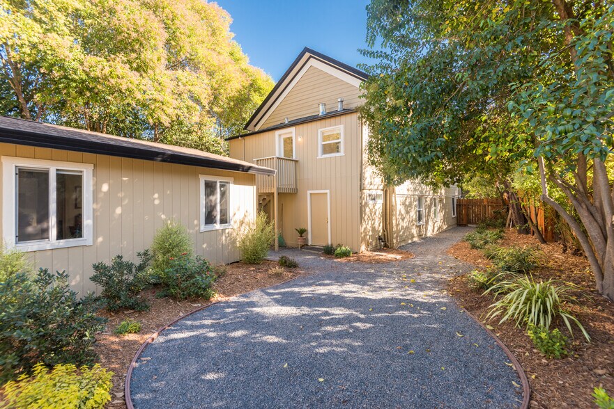 More Photos Of 811 Davis St, Santa Rosa Apartments For Sale
