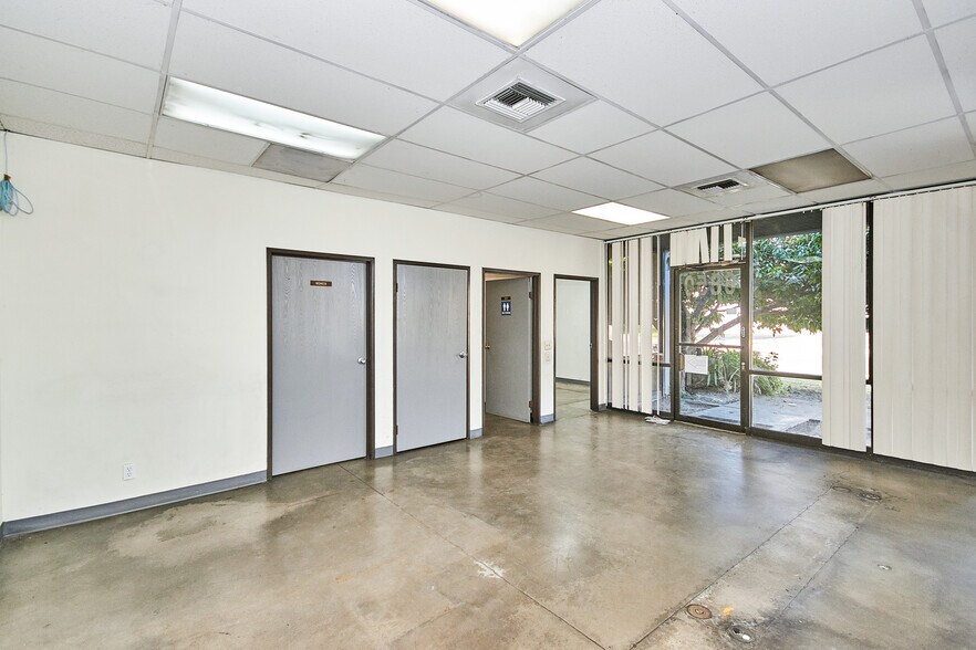 More Photos Of 6840-6846 Suva St, Bell Gardens Unknown For Lease