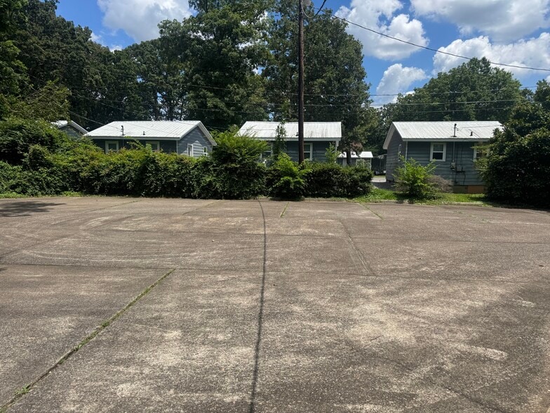 More Photos Of 1634 Main St, Murray Religious Facility For Sale
