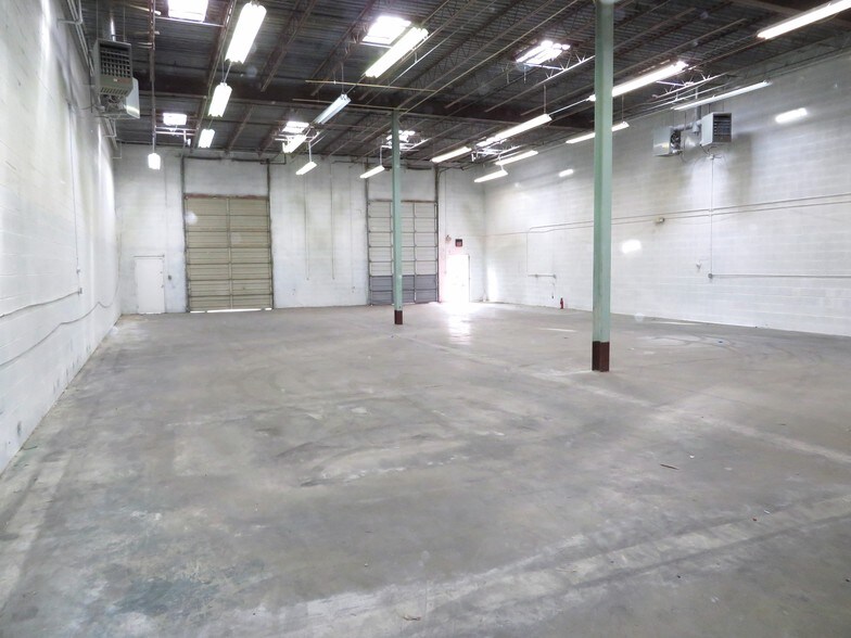 More Photos Of 5714 Industry Ln, Frederick Warehouse For Lease