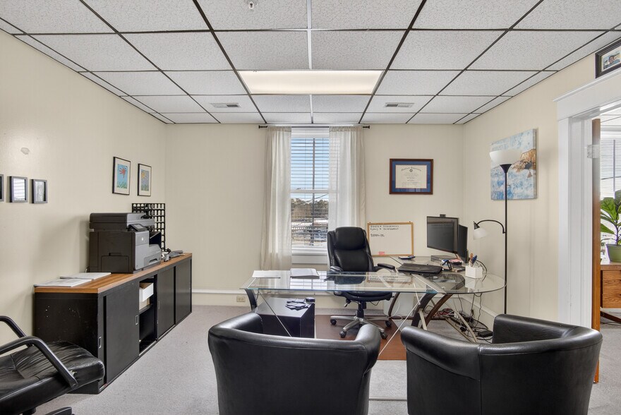 More Photos Of 104-110 S Hill Ave, South Hl, South Hill Office Residential For Sale