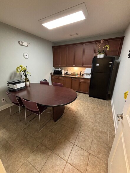 More Photos Of 1325 Satellite Blvd, Suwanee Office For Sale