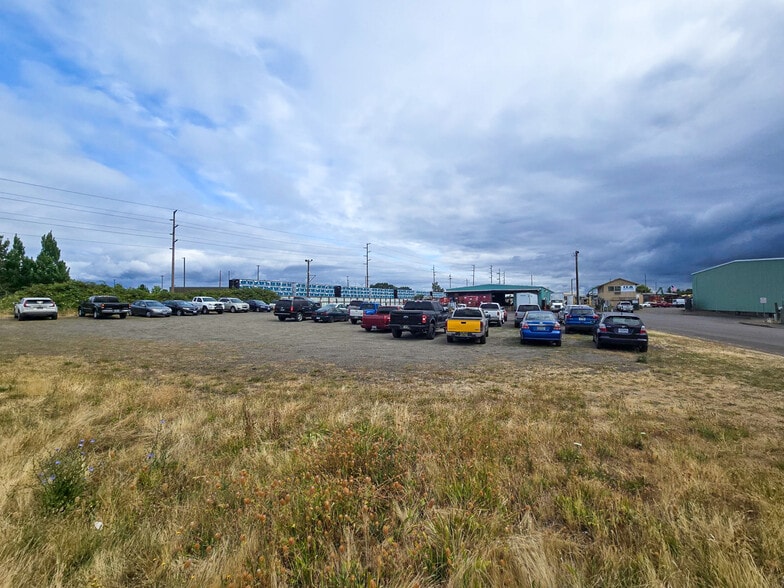 More Photos Of 1355 Salem Industrial Dr NE, Salem Freestanding For Sale