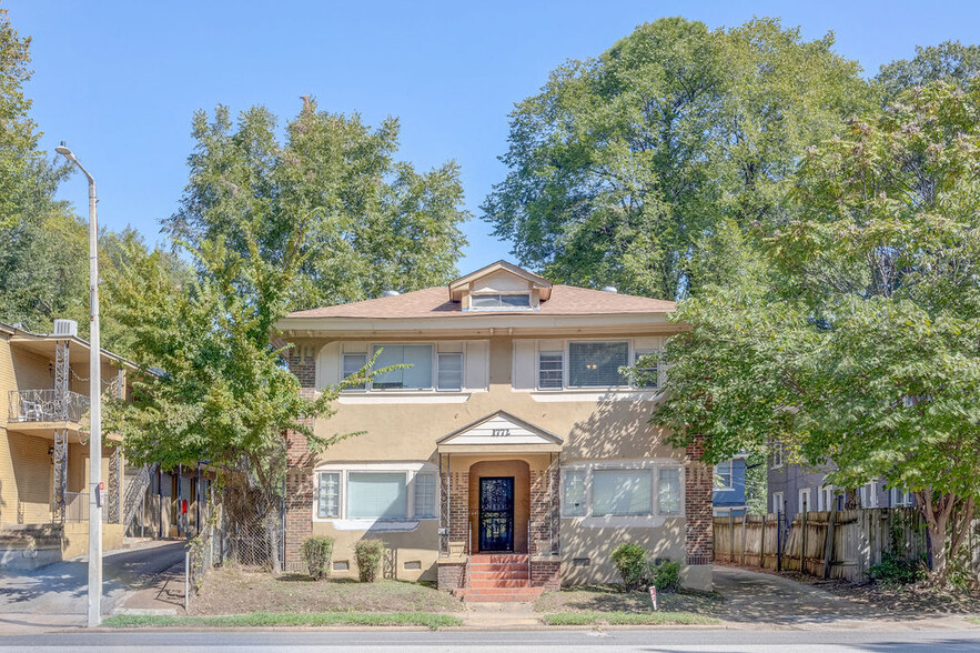 Primary Photo Of 1772 Poplar Ave, Memphis Apartments For Sale