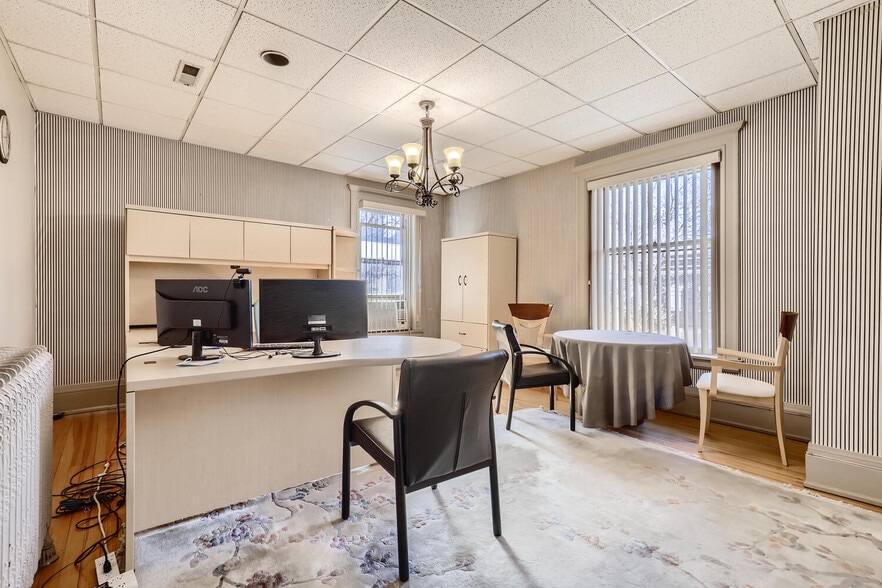 More Photos Of 1600 Pennsylvania St, Denver Office Residential For Sale